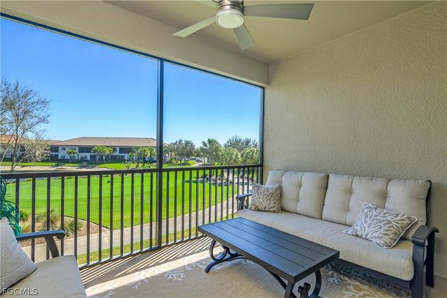 9366 Pocida CT 203, Naples, FL 34119