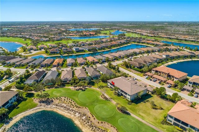 9366 Pocida CT 203, Naples, FL 34119