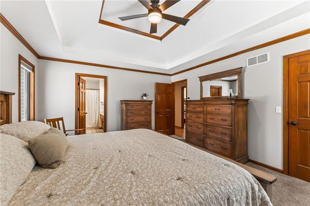 11618 Fishing River Road, Liberty, MO 64068