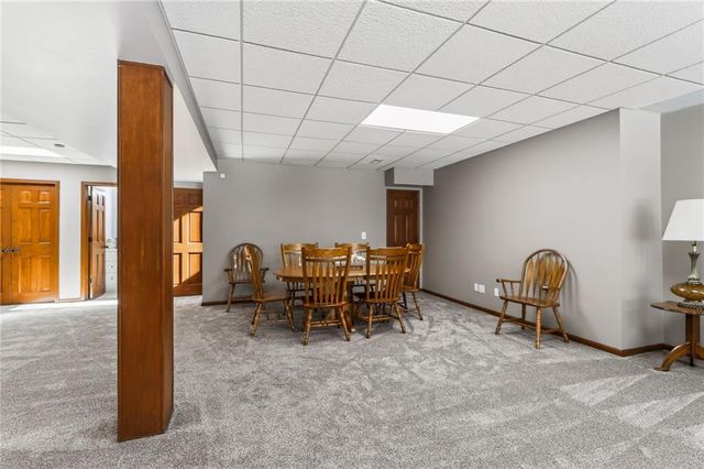 11618 Fishing River Road, Liberty, MO 64068