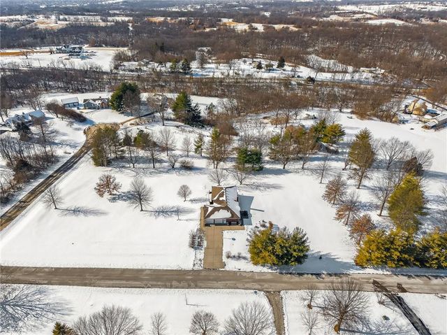 11618 Fishing River Road, Liberty, MO 64068