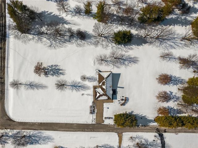 11618 Fishing River Road, Liberty, MO 64068