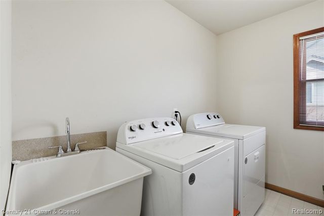 18578 Glengarry Drive, Livonia, MI 48152