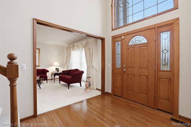 18578 Glengarry Drive, Livonia, MI 48152