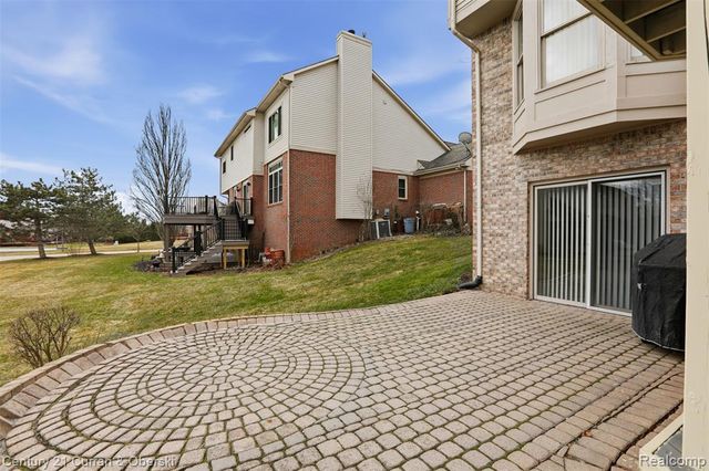 18578 Glengarry Drive, Livonia, MI 48152