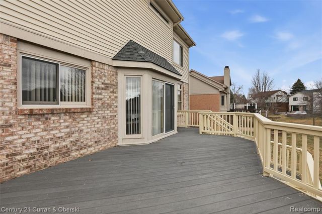 18578 Glengarry Drive, Livonia, MI 48152