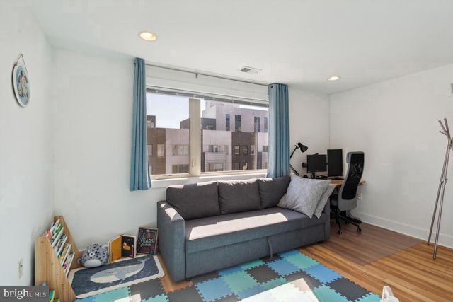 1119 N HOWARD ST, Philadelphia, PA 19123