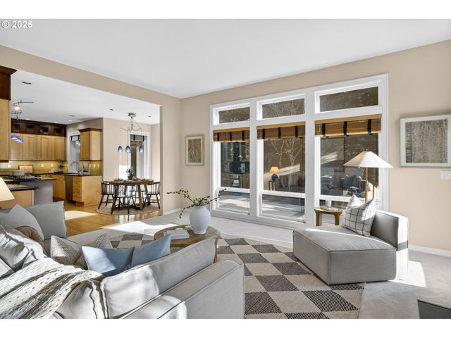 3684 Nw LORIANN Dr, Portland, OR 97229