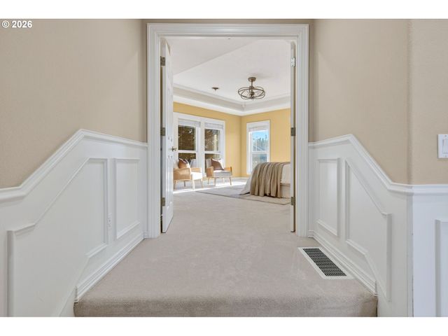 3684 Nw LORIANN Dr, Portland, OR 97229