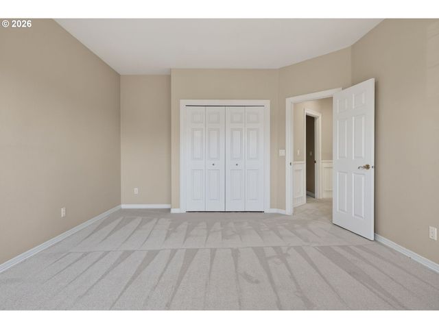 3684 Nw LORIANN Dr, Portland, OR 97229