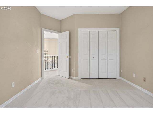 3684 Nw LORIANN Dr, Portland, OR 97229