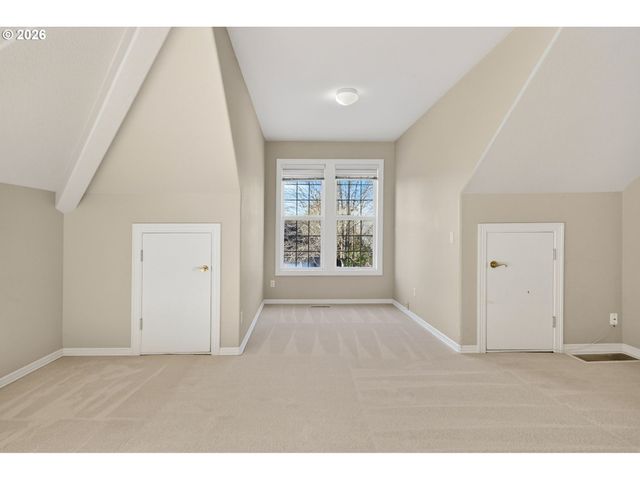 3684 Nw LORIANN Dr, Portland, OR 97229