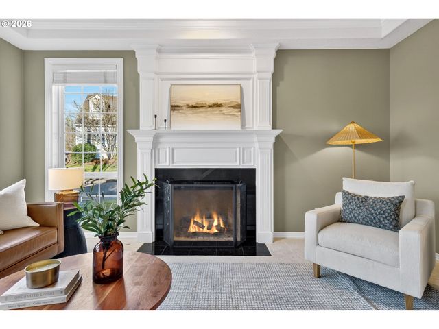 3684 Nw LORIANN Dr, Portland, OR 97229