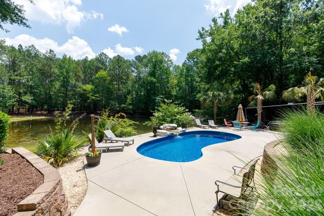 3009 Mamoth Oak Drive, Lancaster, SC 29720