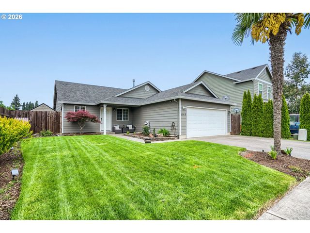 1145 COUNTRY Ln, Woodburn, OR 97071