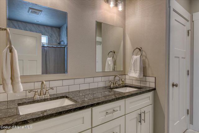 12131 W Moorfield AVE, Post Falls, ID 83854