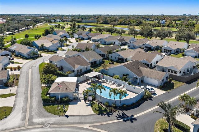 677 IRONWOOD CIRCLE 104, Venice, FL 34292