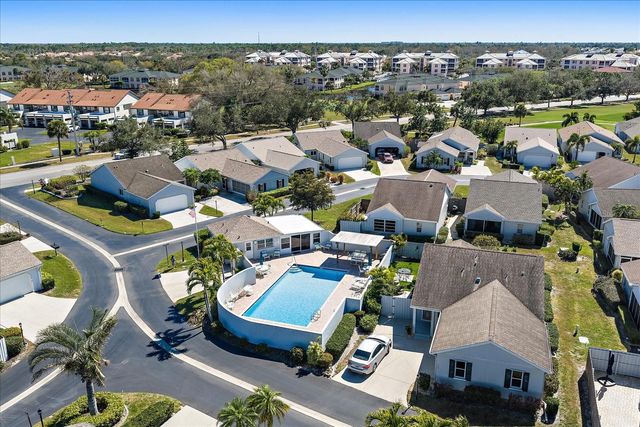 677 IRONWOOD CIRCLE 104, Venice, FL 34292