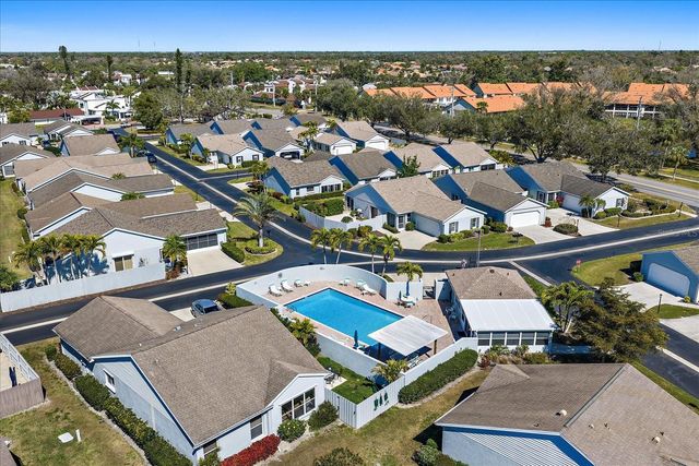 677 IRONWOOD CIRCLE 104, Venice, FL 34292