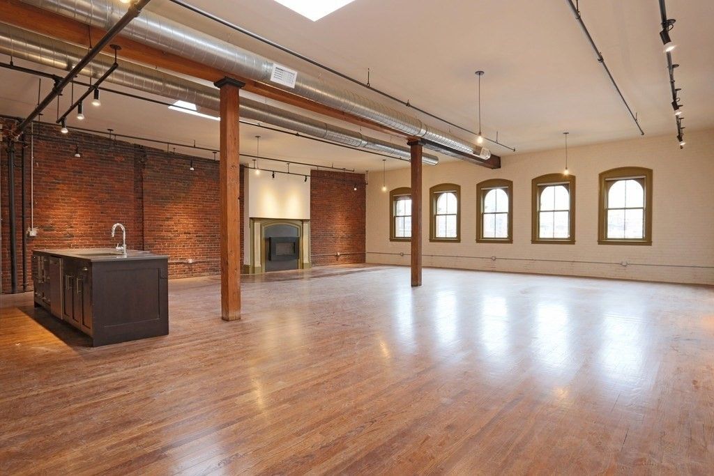 144 Lincoln Street 6, Boston, MA 02111