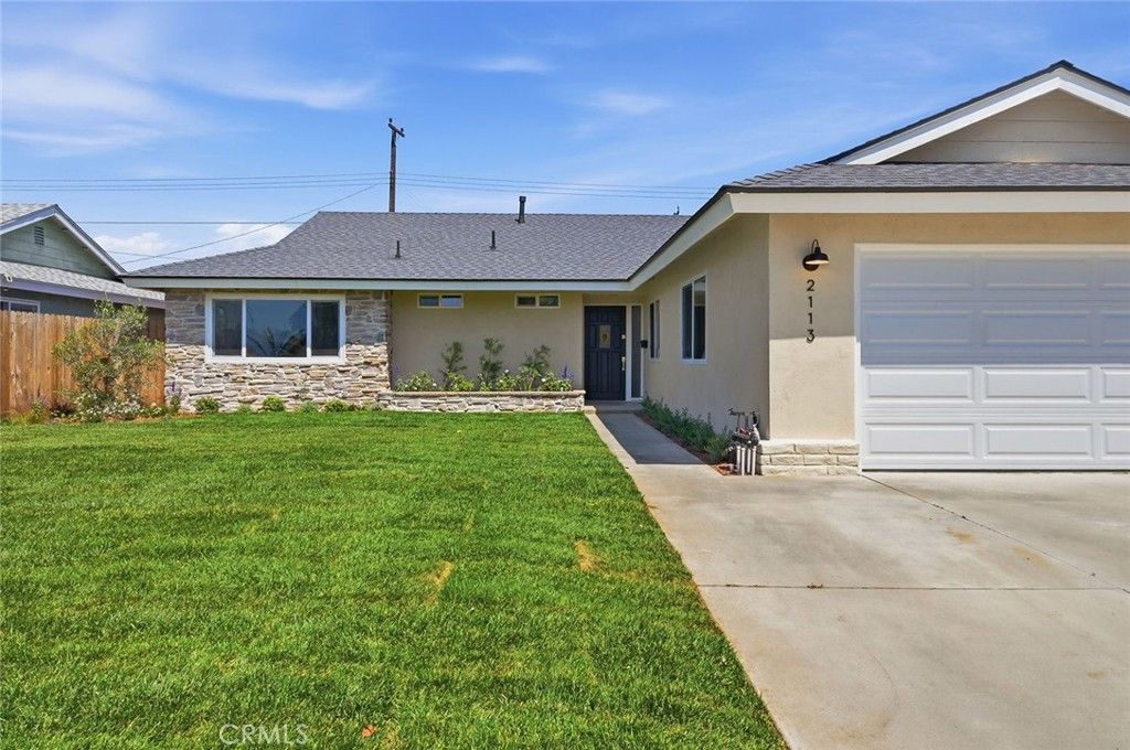 2113 S Forest, Santa Ana, CA 92704 — exterior