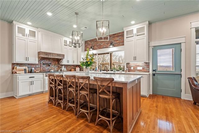 8128 Belmont Drive, Alma, AR 72921