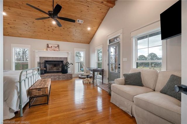 8128 Belmont Drive, Alma, AR 72921