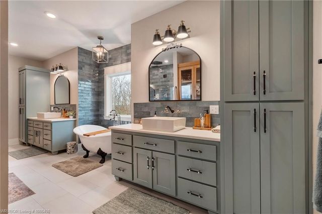 8128 Belmont Drive, Alma, AR 72921