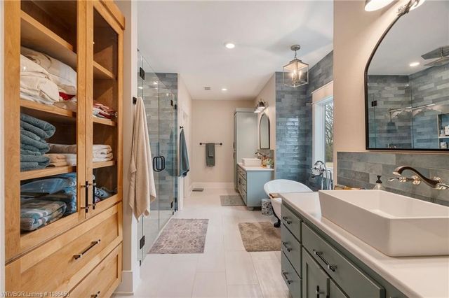 8128 Belmont Drive, Alma, AR 72921