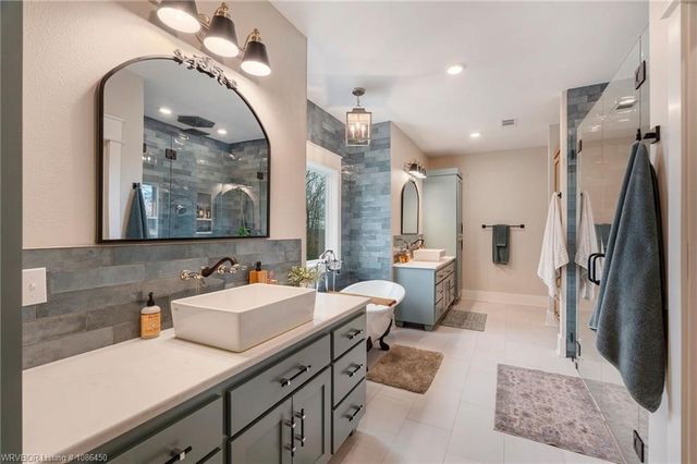 8128 Belmont Drive, Alma, AR 72921