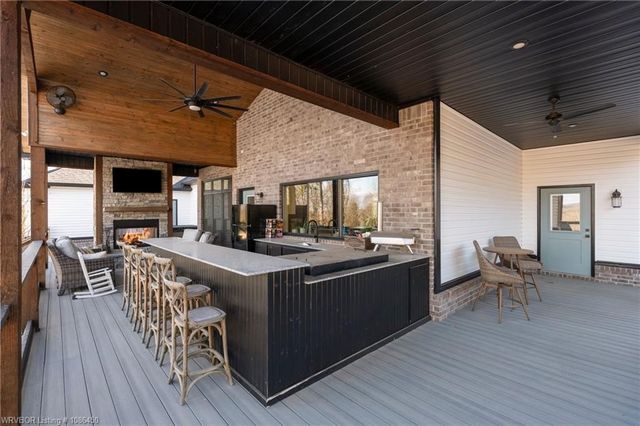 8128 Belmont Drive, Alma, AR 72921