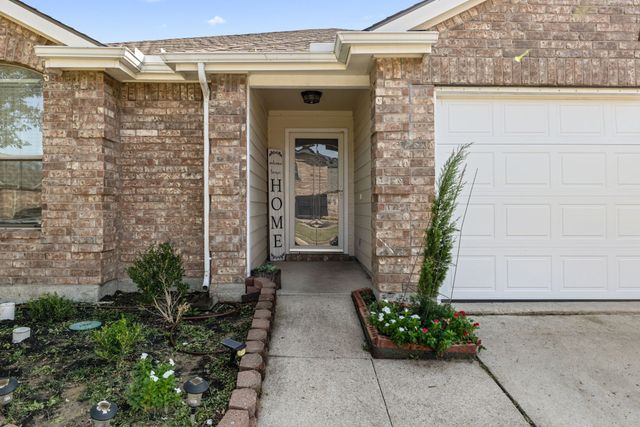 2121 Tanur Cascade Drive, Anna, TX 75409