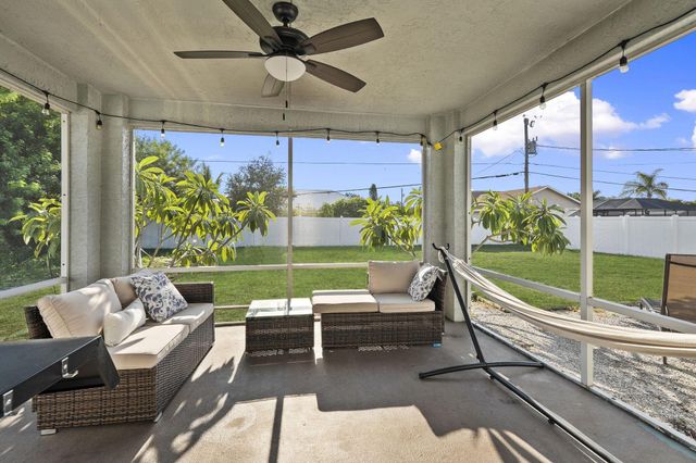 3562 SW Pumpkin Street, Port St Lucie, FL 34953