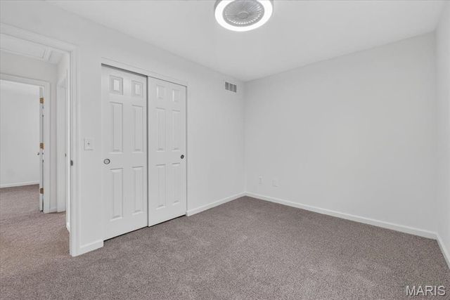 8204 Bristol Valley Drive, St Peters, MO 63376
