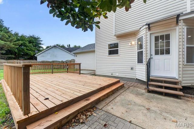 8204 Bristol Valley Drive, St Peters, MO 63376