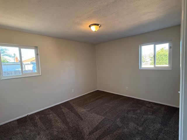 123 Wawona St, Manteca, CA 95337