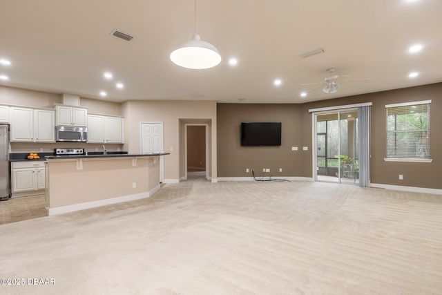 312 Grande Sunningdale Loop, Daytona Beach, FL 32124