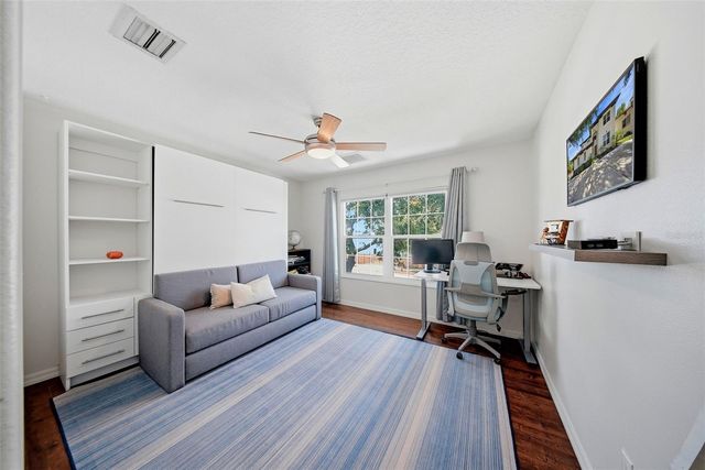 236 15TH AVENUE SE, St Petersburg, FL 33701