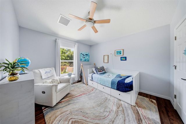 236 15TH AVENUE SE, St Petersburg, FL 33701
