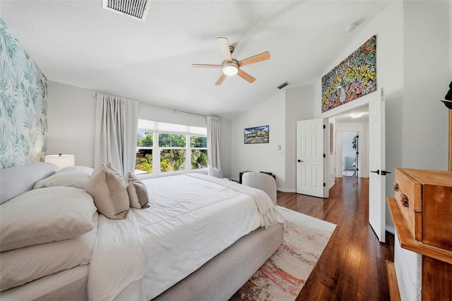 236 15TH AVENUE SE, St Petersburg, FL 33701