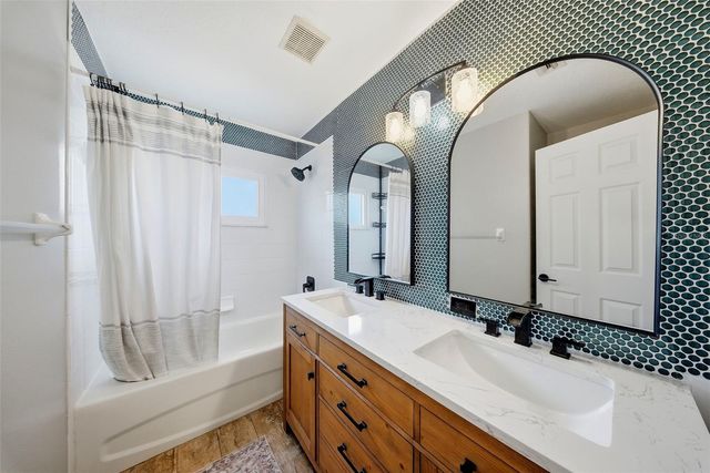 236 15TH AVENUE SE, St Petersburg, FL 33701