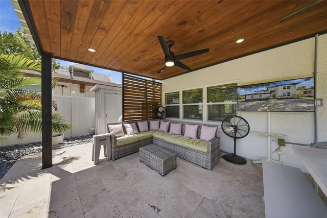 236 15TH AVENUE SE, St Petersburg, FL 33701