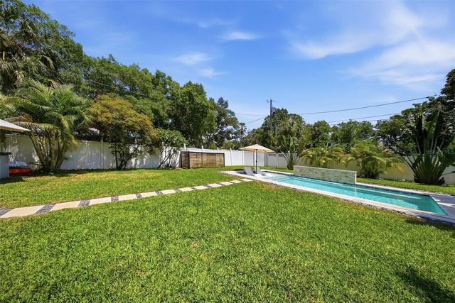 236 15TH AVENUE SE, St Petersburg, FL 33701