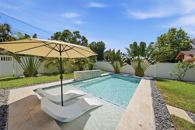 236 15TH AVENUE SE, St Petersburg, FL 33701