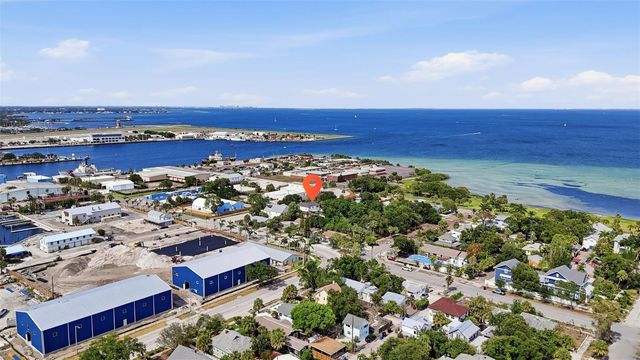 236 15TH AVENUE SE, St Petersburg, FL 33701