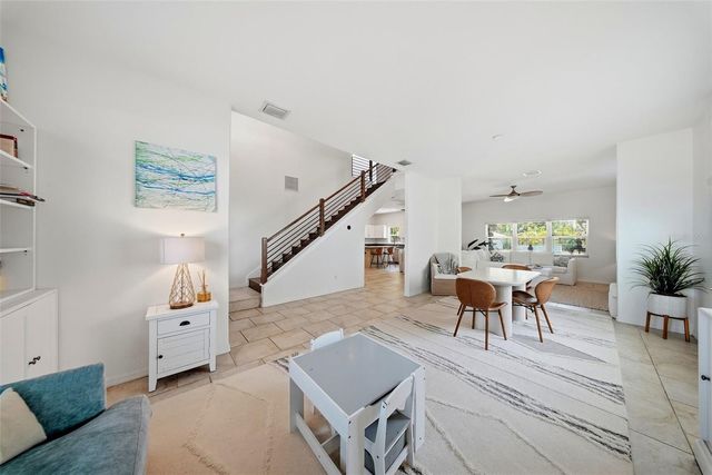 236 15TH AVENUE SE, St Petersburg, FL 33701