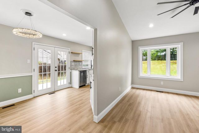 48 PERSHING LN, Sicklerville, NJ 08081