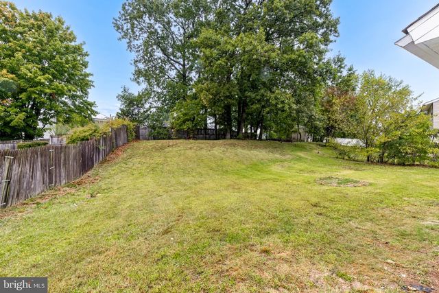 48 PERSHING LN, Sicklerville, NJ 08081