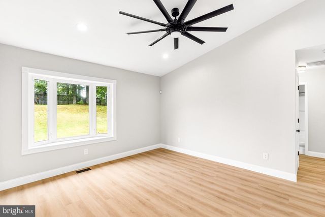 48 PERSHING LN, Sicklerville, NJ 08081