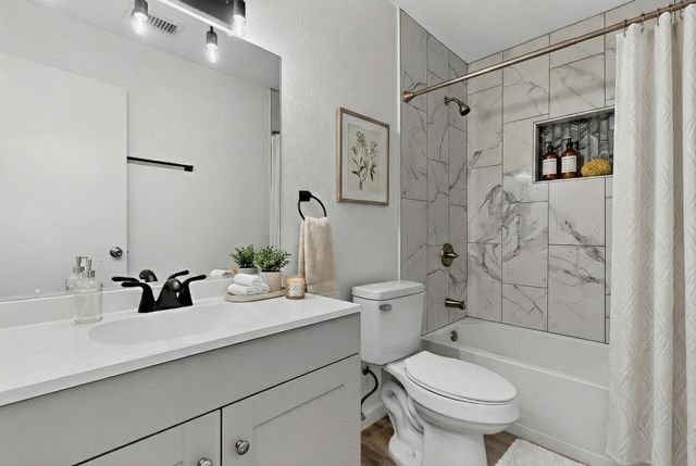 7705 Santa Maria Court NW, Albuquerque, NM 87120